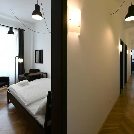 Atik * Ljubljana