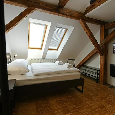 Atik * Ljubljana