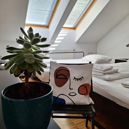 Atik * Ljubljana
