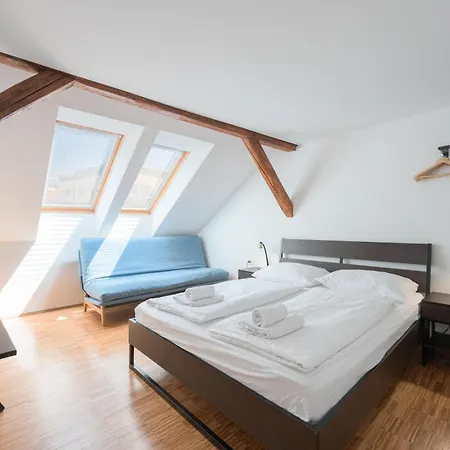 Готель Atik 2*