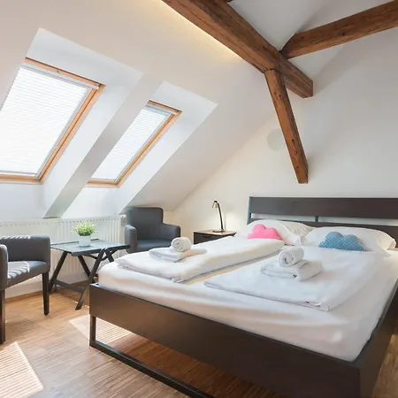 Готель Atik Любляна