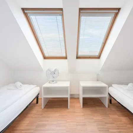 Готель Atik 2*