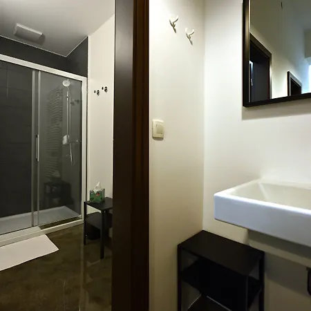 Atik 2* Λιουμπλιάνα